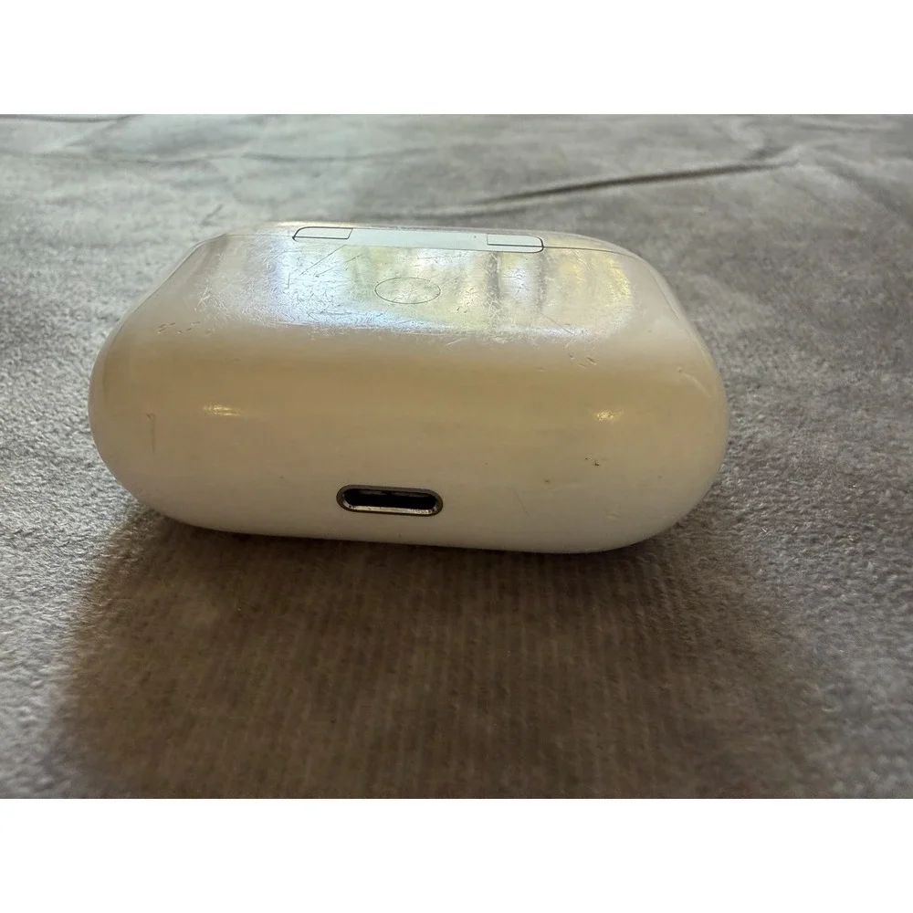 Apple powers case